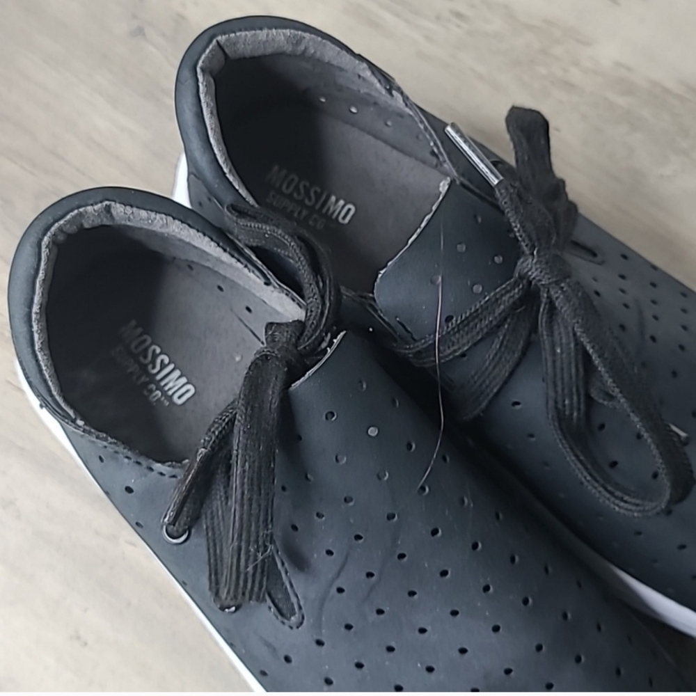 Mossimo Boat Shoes - Picture 2 of 4